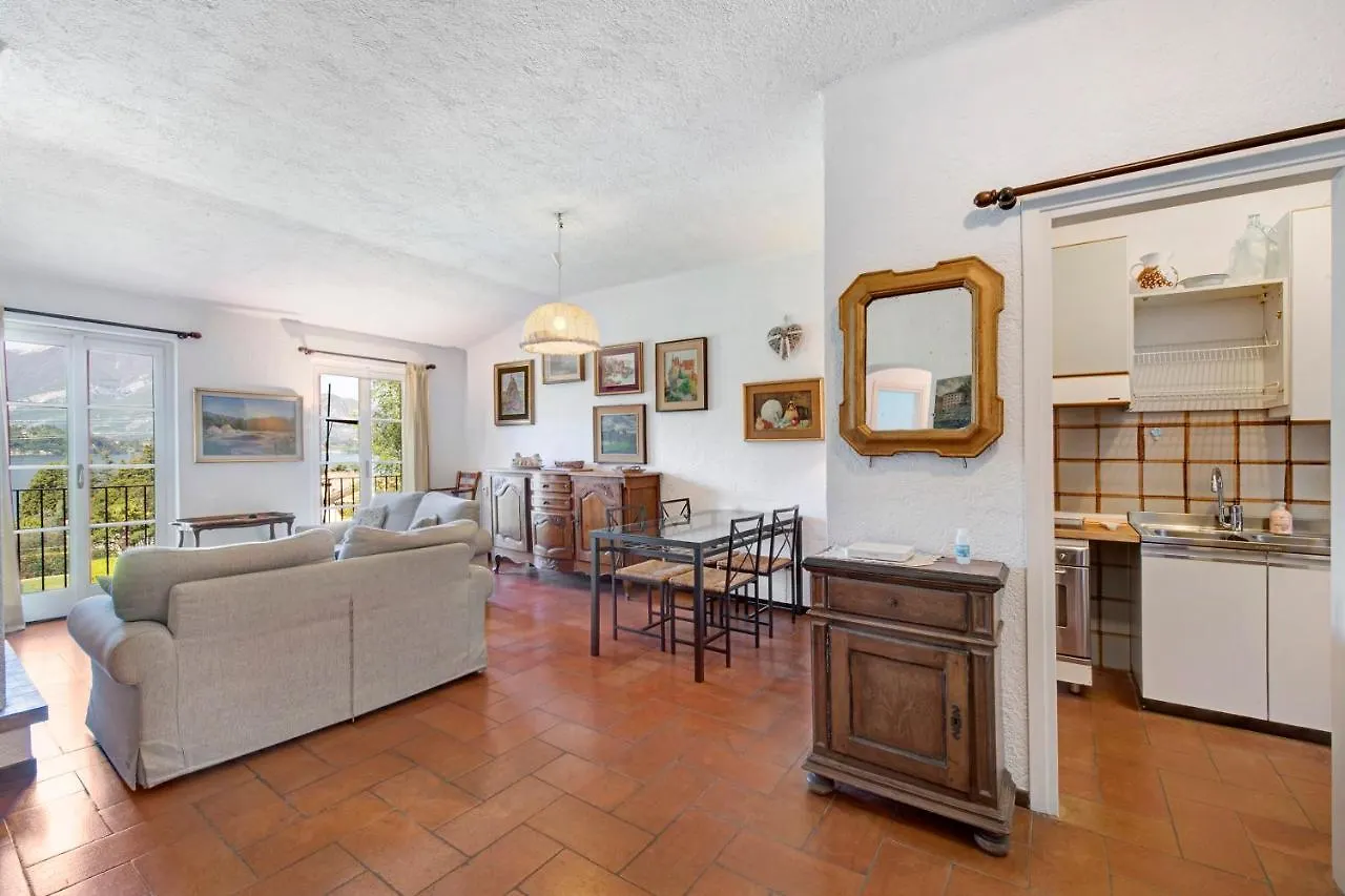 Residence I Prati Di Giussana Lierna Apartment