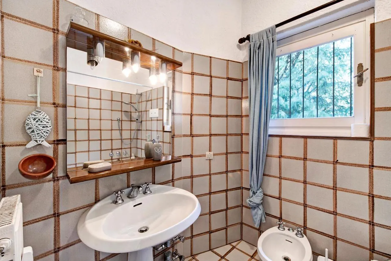 Residence I Prati Di Giussana Lierna Apartment